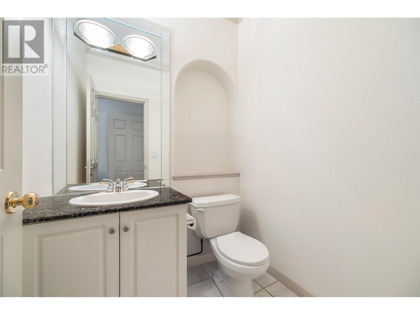3520 Johnson Avenue, Richmond, British Columbia  V7C 5R2 - Photo 11 - R3003117