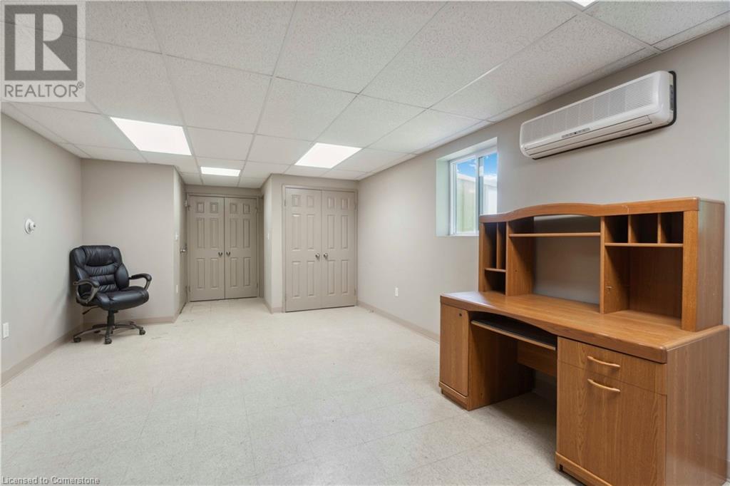 Property at 5329 KING Street image 3