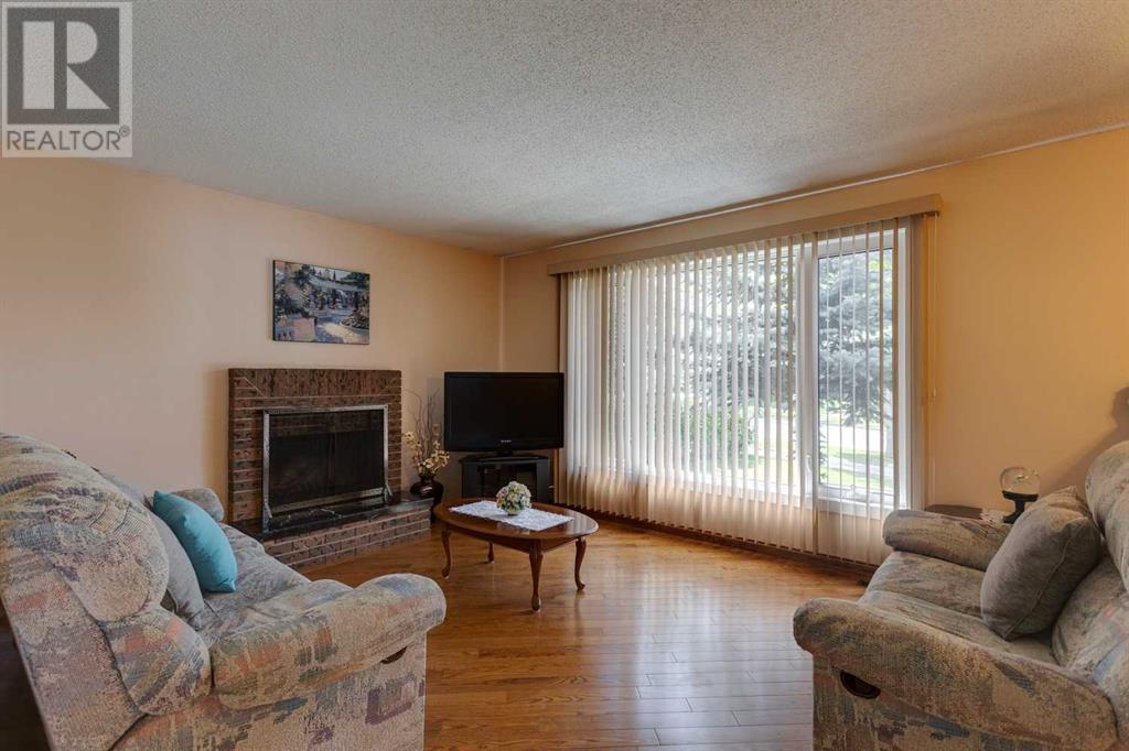 100 Bermuda Drive Nw, Calgary, Alberta  T3K 1H8 - Photo 6 - A2225542