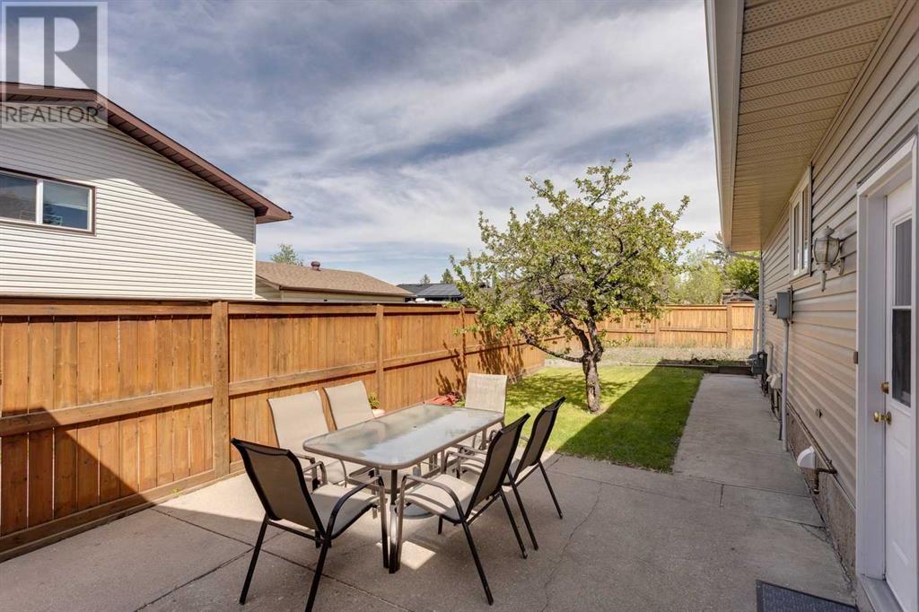 100 Bermuda Drive Nw, Calgary, Alberta  T3K 1H8 - Photo 33 - A2225542