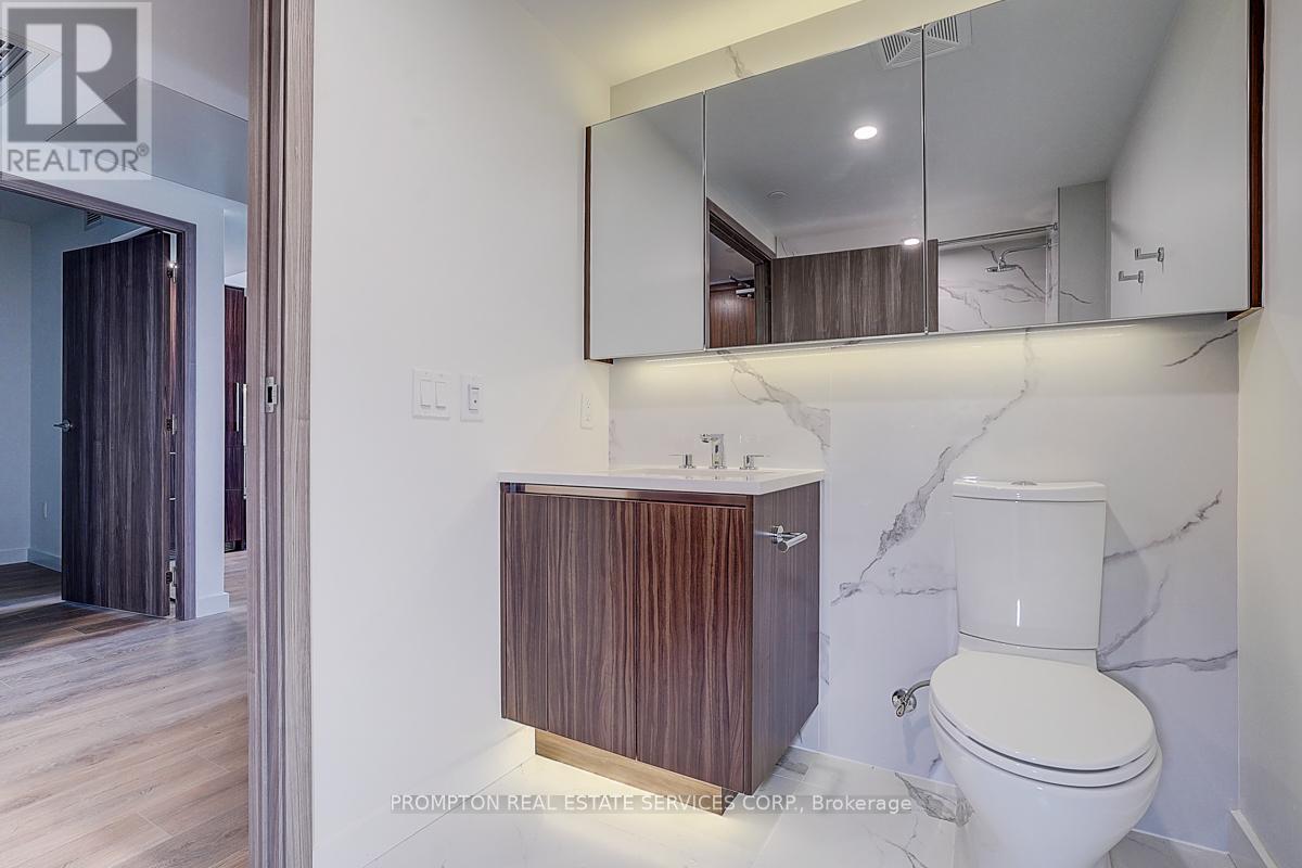 1028 - 3 Concord Cityplace Way, Toronto, Ontario  M5V 0X3 - Photo 14 - C12185873