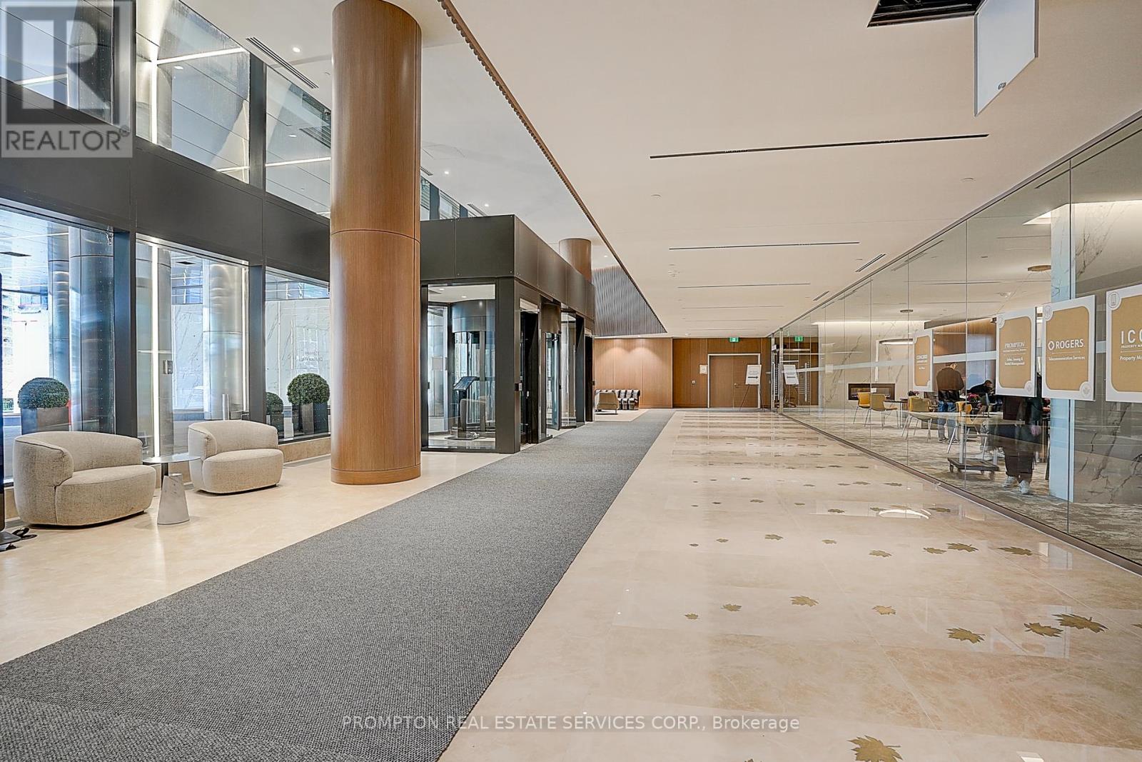 1028 - 3 Concord Cityplace Way, Toronto, Ontario  M5V 0X3 - Photo 2 - C12185873