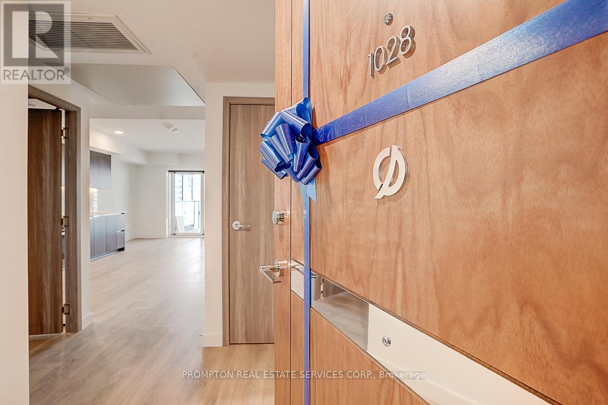 1028 - 3 Concord Cityplace Way, Toronto, Ontario  M5V 0X3 - Photo 11 - C12185873