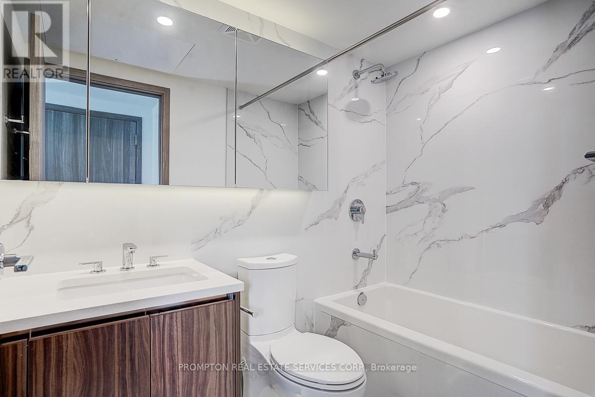 1028 - 3 Concord Cityplace Way, Toronto, Ontario  M5V 0X3 - Photo 42 - C12185873
