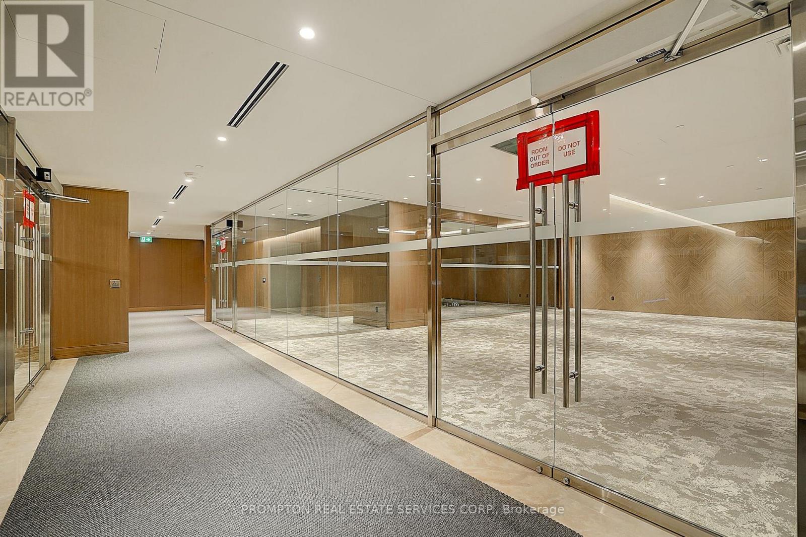 1028 - 3 Concord Cityplace Way, Toronto, Ontario  M5V 0X3 - Photo 6 - C12185873