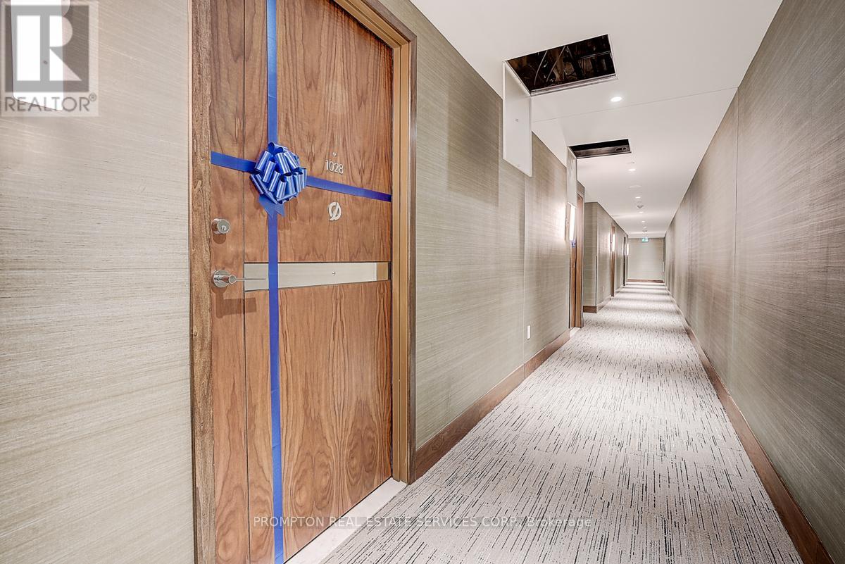 1028 - 3 Concord Cityplace Way, Toronto, Ontario  M5V 0X3 - Photo 8 - C12185873