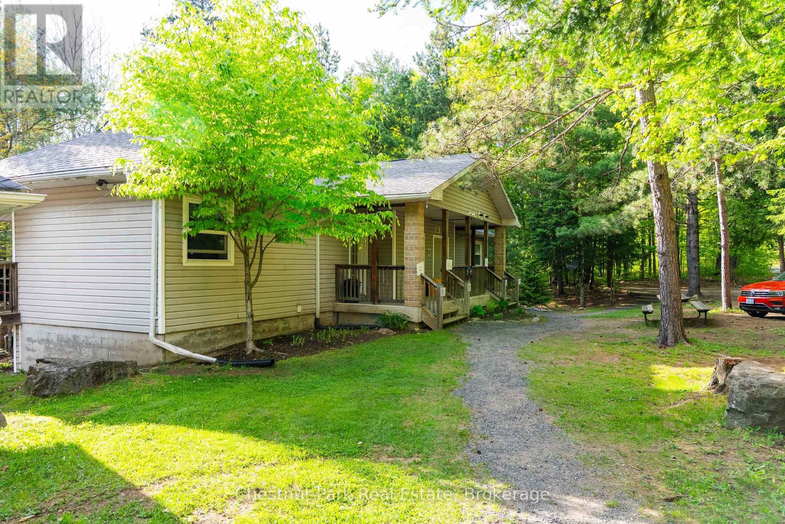 1091 Dwight Beach Road, Lake Of Bays, Ontario  P0A 1H0 - Photo 35 - X12187940