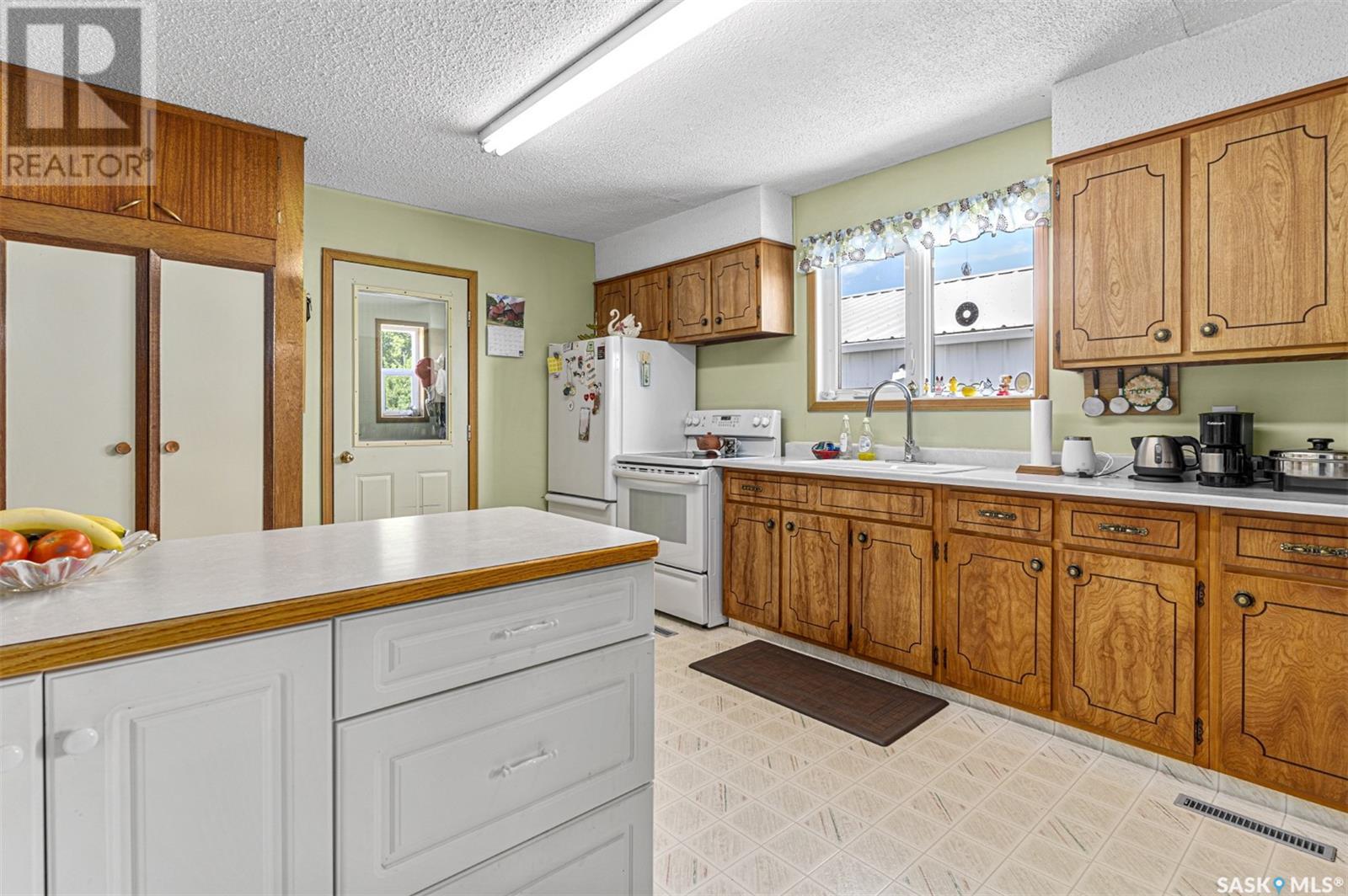 201 Government Road, Davidson, Saskatchewan  S0G 1A0 - Photo 4 - SK007993