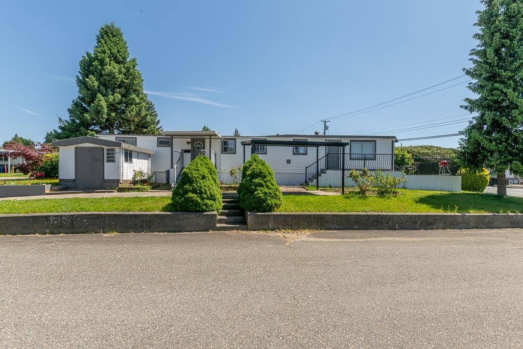 47 2035 Martens Street, Abbotsford, British Columbia  V2T 6M4 - Photo 2 - R3009136