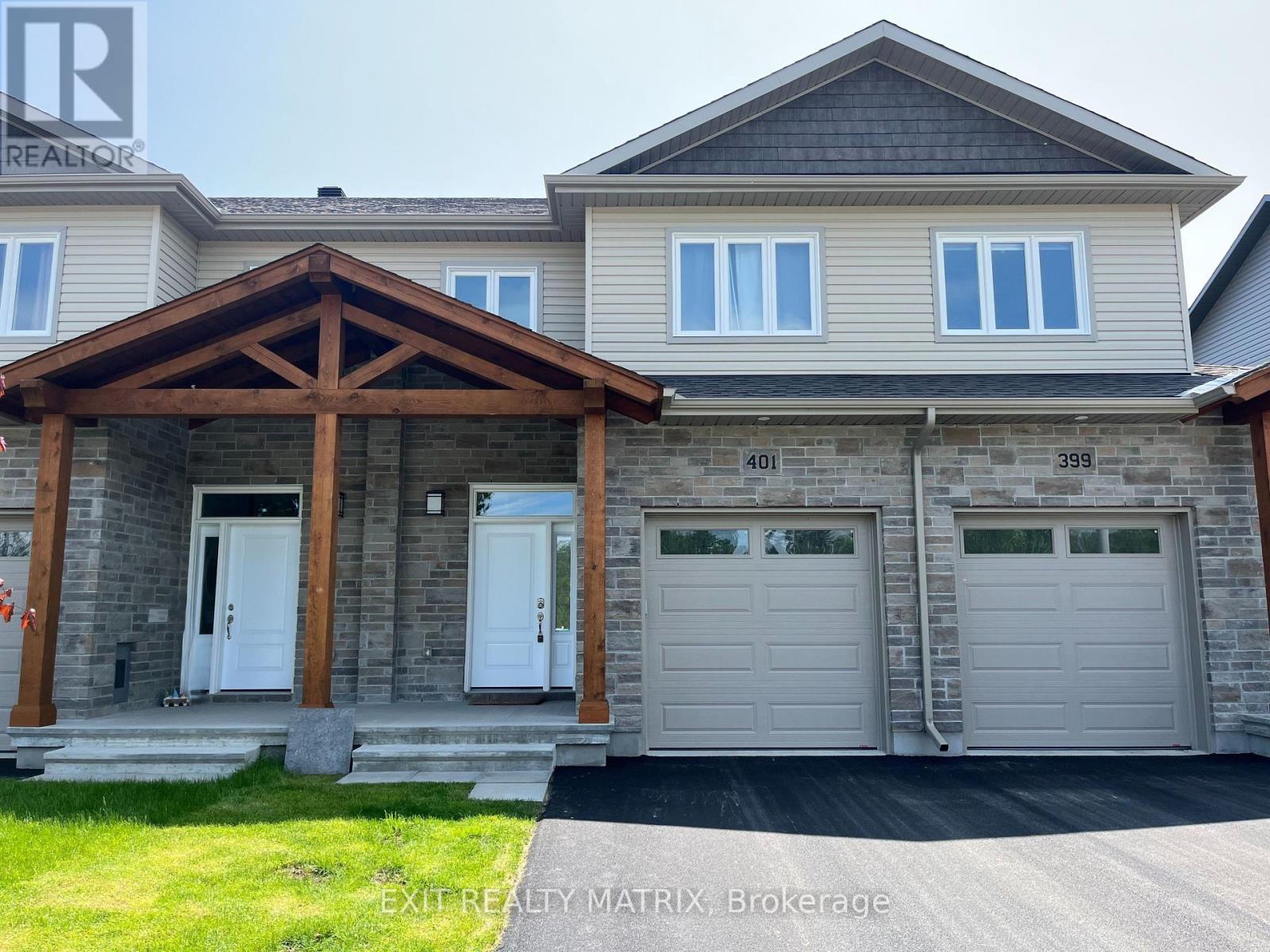 401 VOYAGEUR PLACE, Russell, Ontario