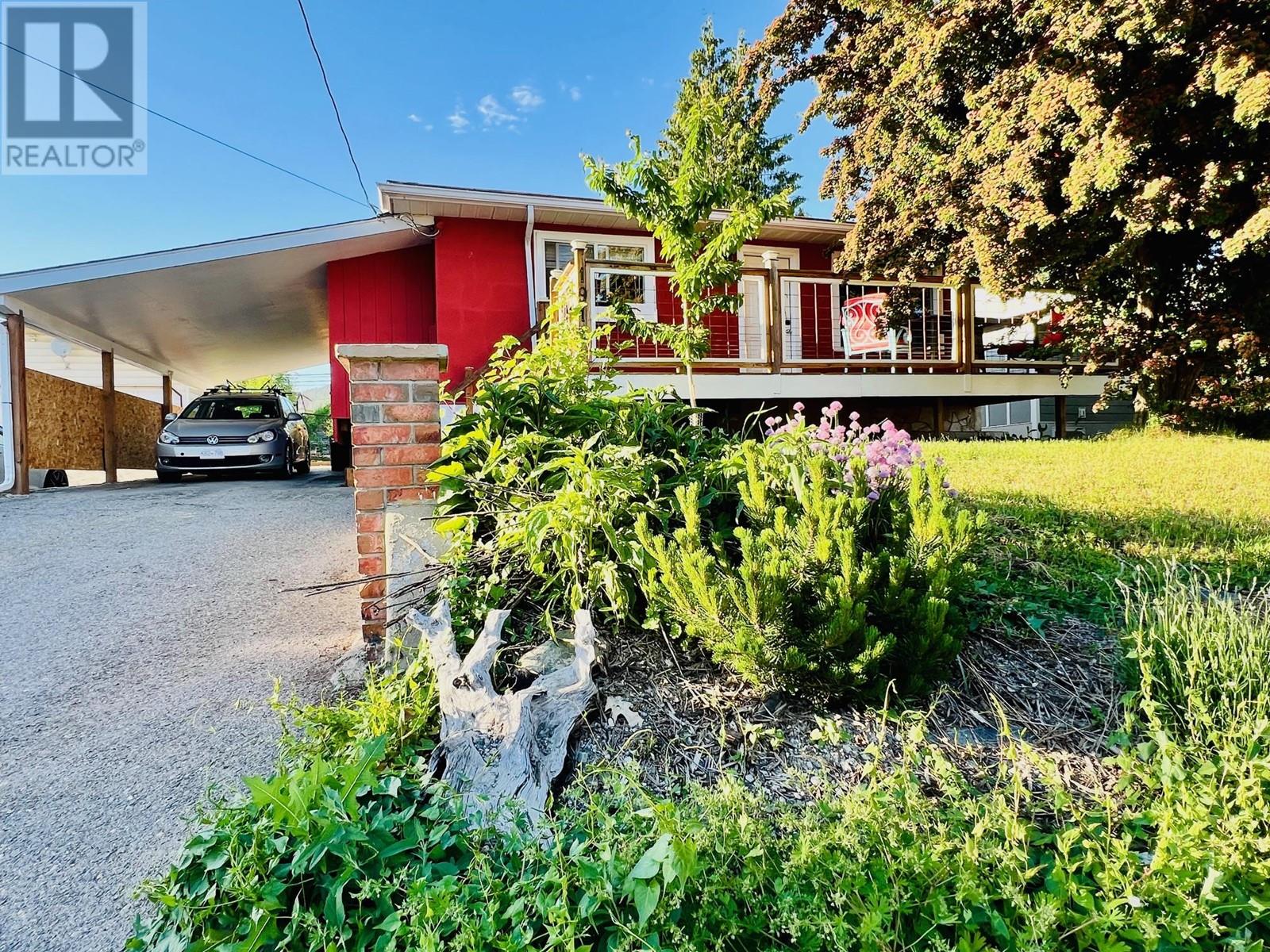 1918 Cook Street, Creston, BC V0B1G5