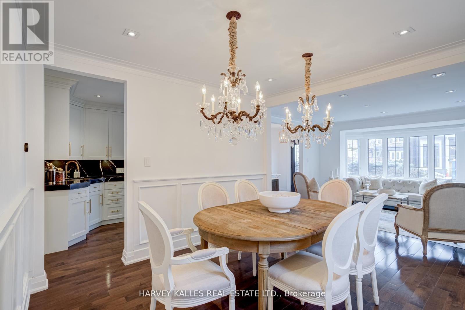 213 Brooke Avenue, Toronto, Ontario  M5M 2K7 - Photo 8 - C12189803