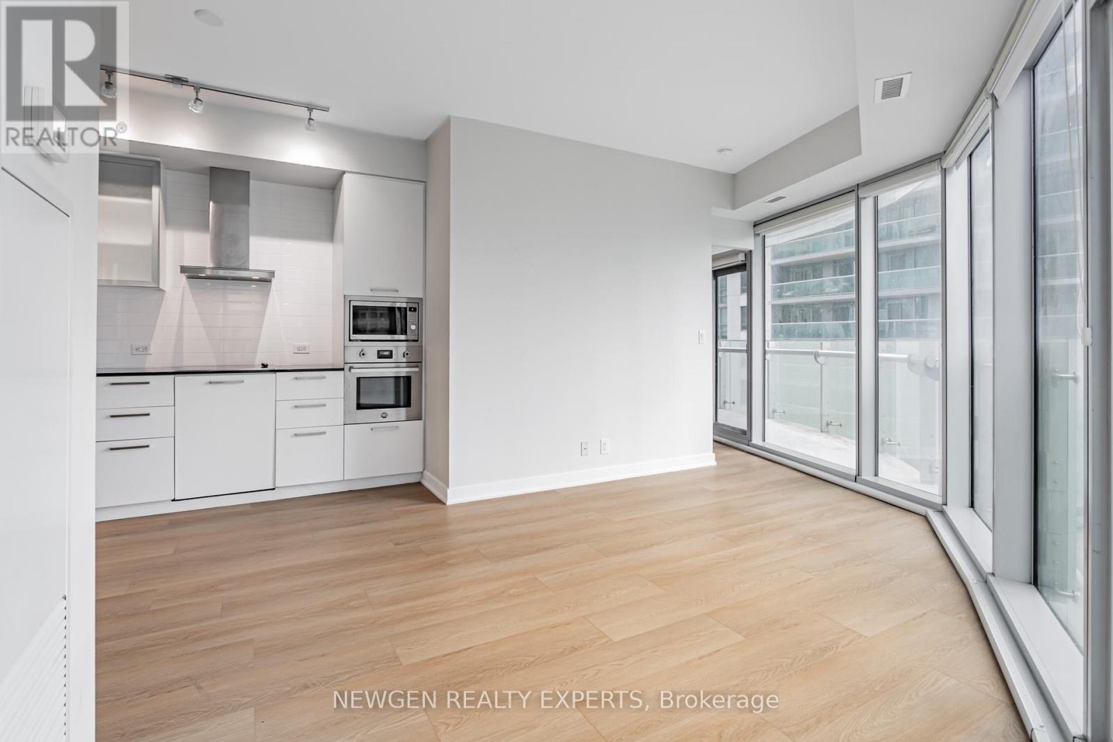 1207 - 12 York Street, Toronto (Waterfront Communities), Ontario  M5J 0A9 - Photo 19 - C12189814