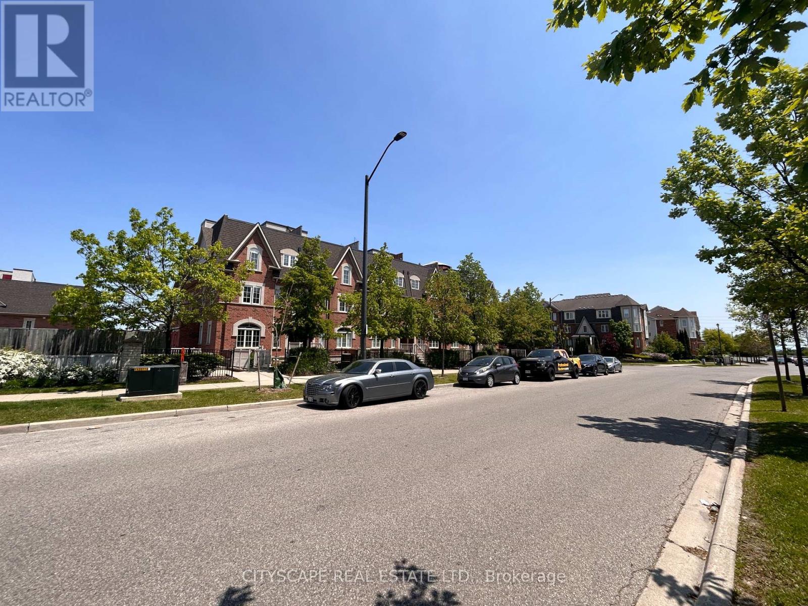 11 - 3055 ELMCREEK ROAD, Mississauga, Ontario