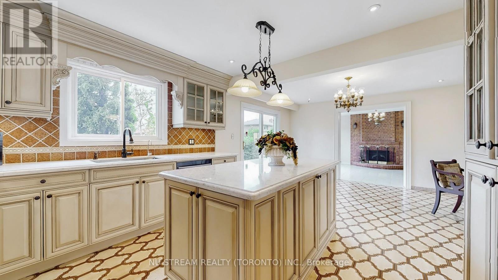 29 Elmartin Drive, Toronto, Ontario  M1W 3C6 - Photo 15 - E12189850
