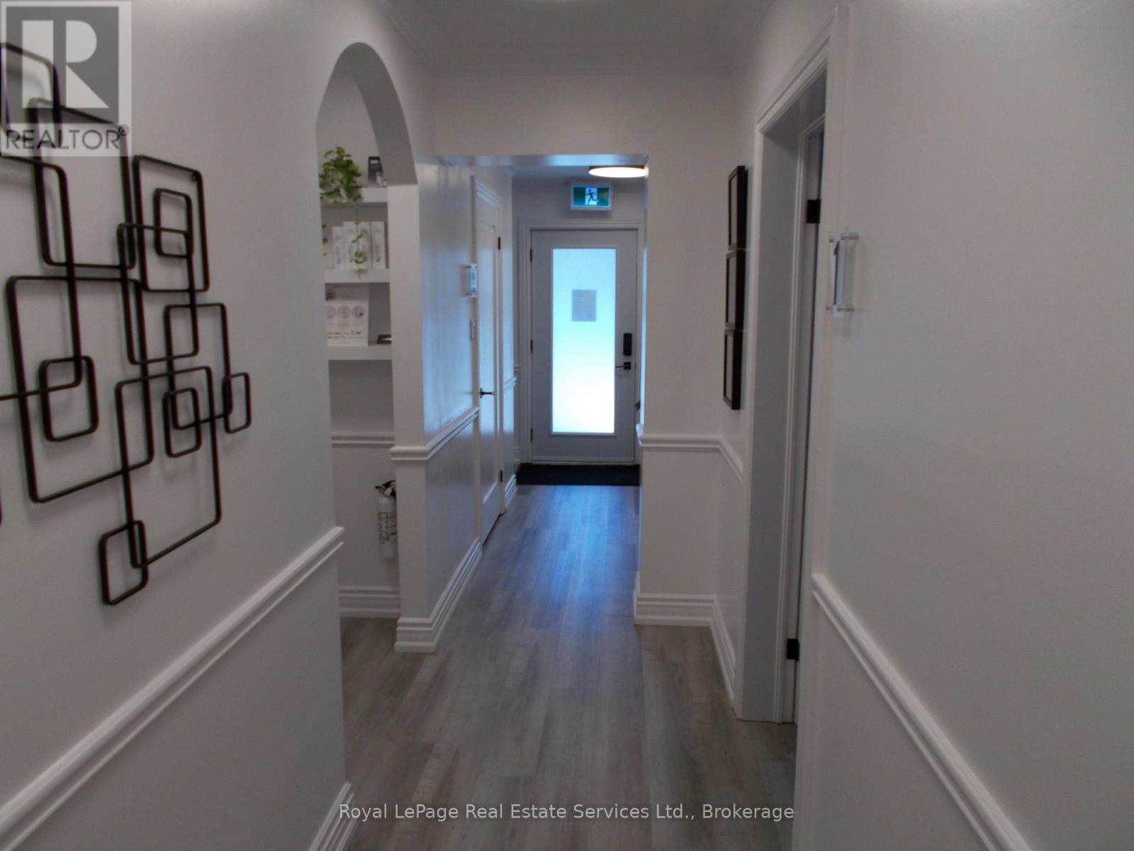 124 Wilson Street, Oakville, Ontario  L6K 3G8 - Photo 11 - W12190009