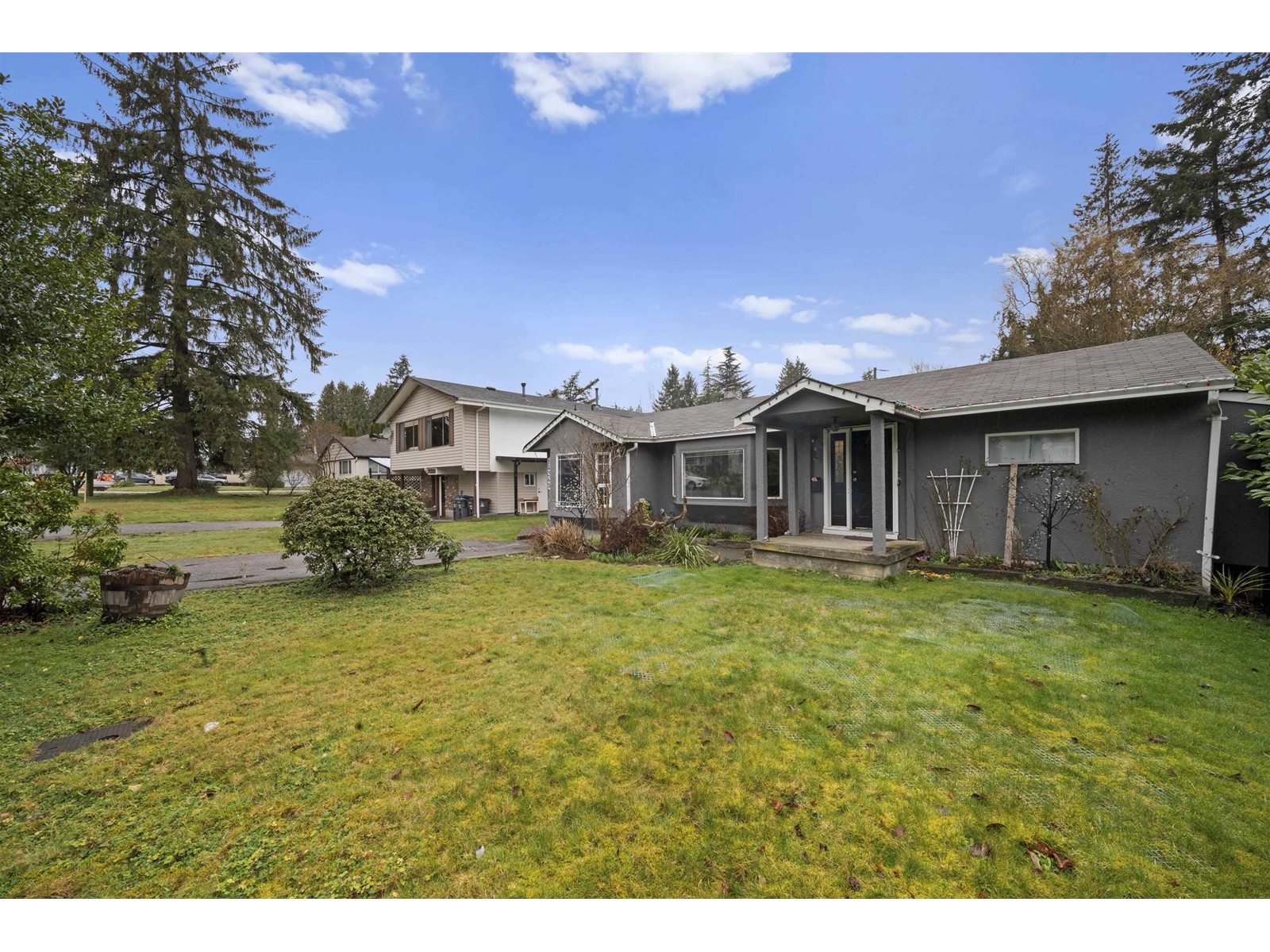 14349 KINDERSLEY DRIVE, Surrey, British Columbia
