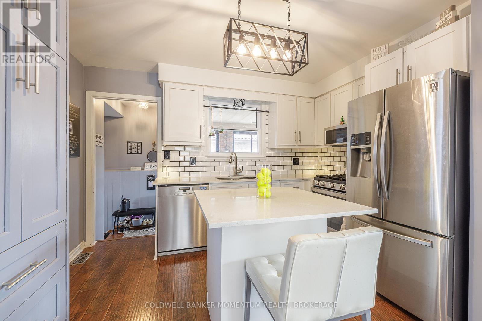 535 Sugarloaf Street, Port Colborne (Sugarloaf), Ontario  L3K 2P9 - Photo 11 - X12189910