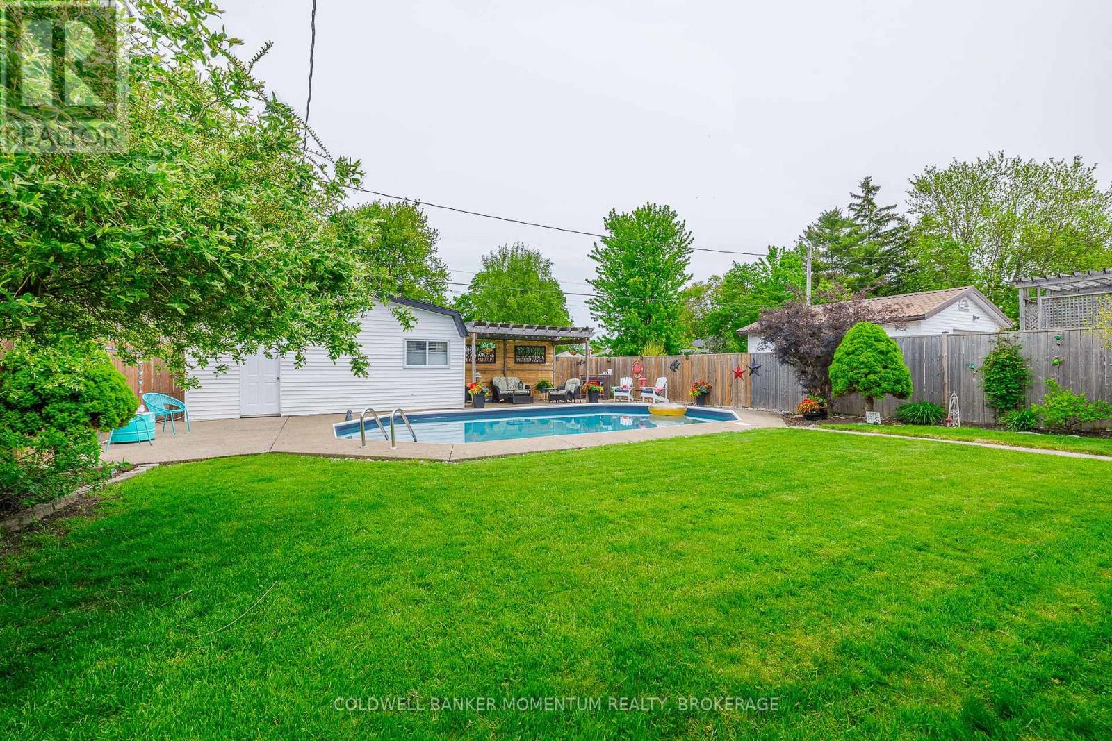 535 Sugarloaf Street, Port Colborne (Sugarloaf), Ontario  L3K 2P9 - Photo 32 - X12189910