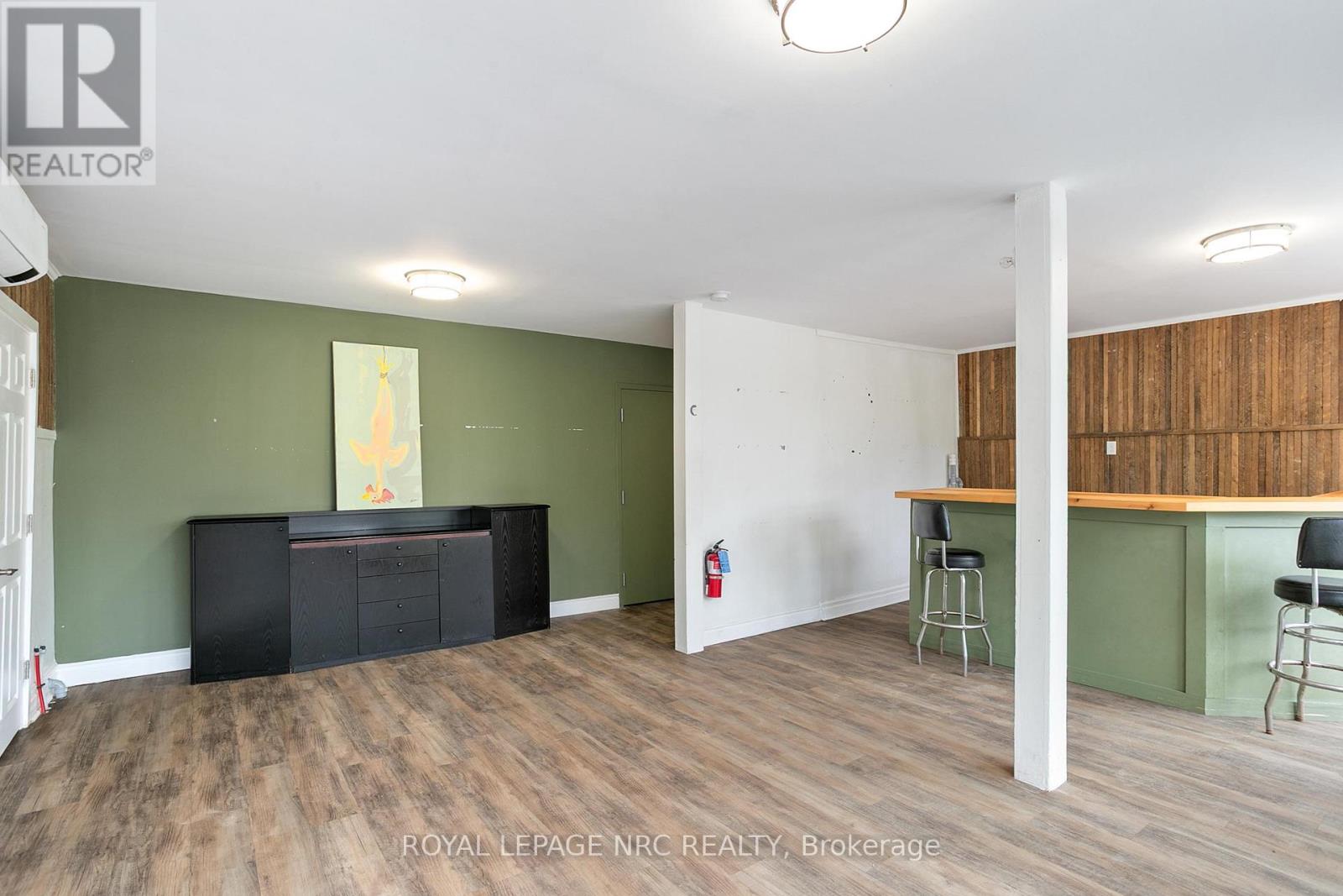 301 Derby Road, Fort Erie, Ontario  L0S 1B0 - Photo 5 - X12189933