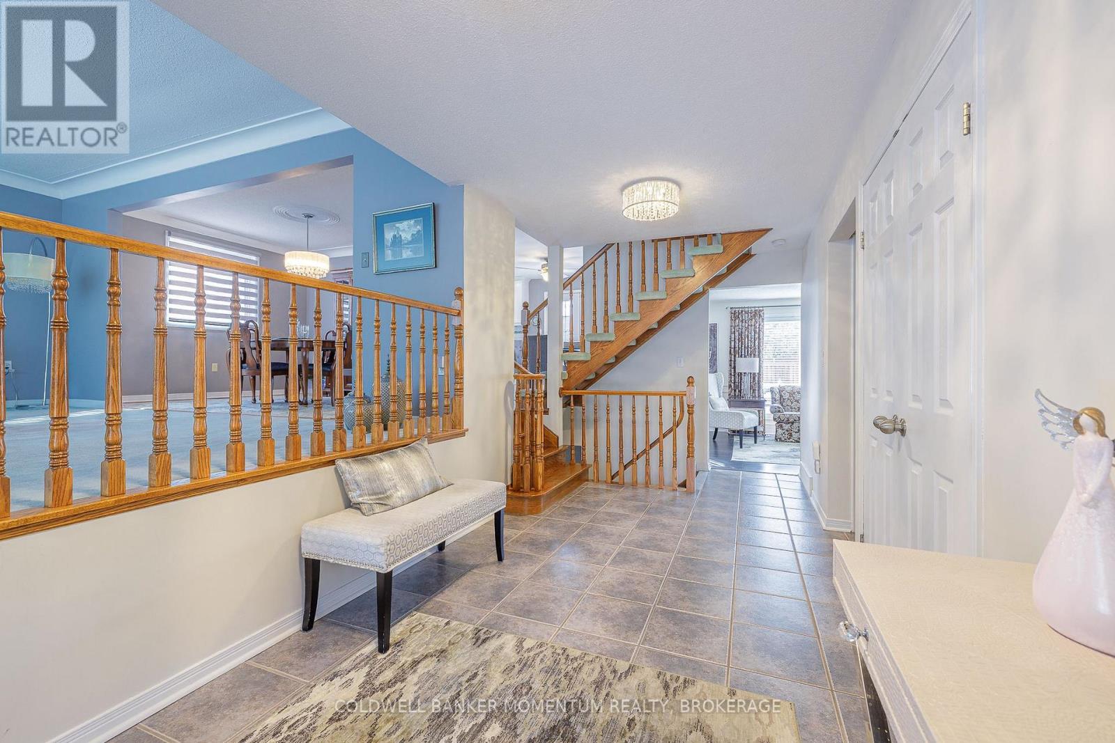 2 Greenvale Court, Pelham (Fonthill), Ontario  L0S 1E1 - Photo 5 - X12189968