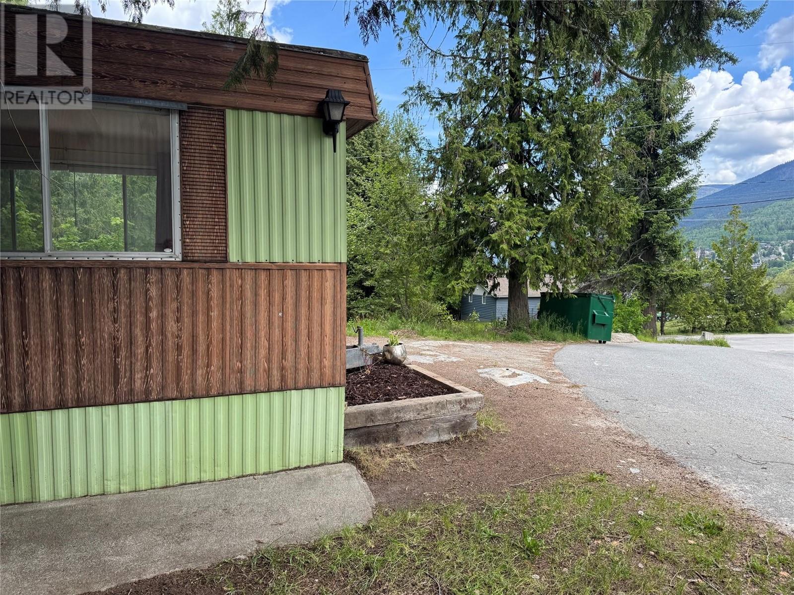 900 West Gore Street Unit# 9, Nelson, BC V1L6Z6