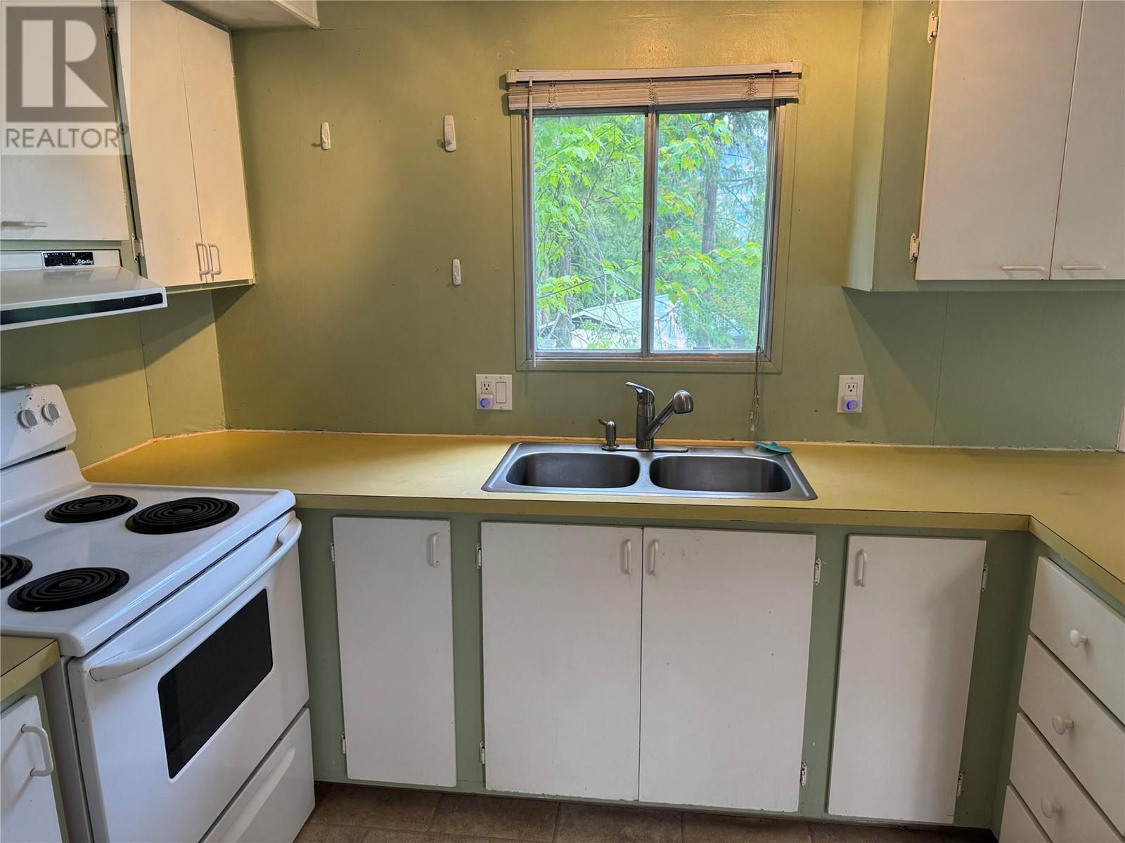 900 West Gore Street Unit# 9, Nelson, British Columbia  V1L 6Z6 - Photo 6 - 10349415