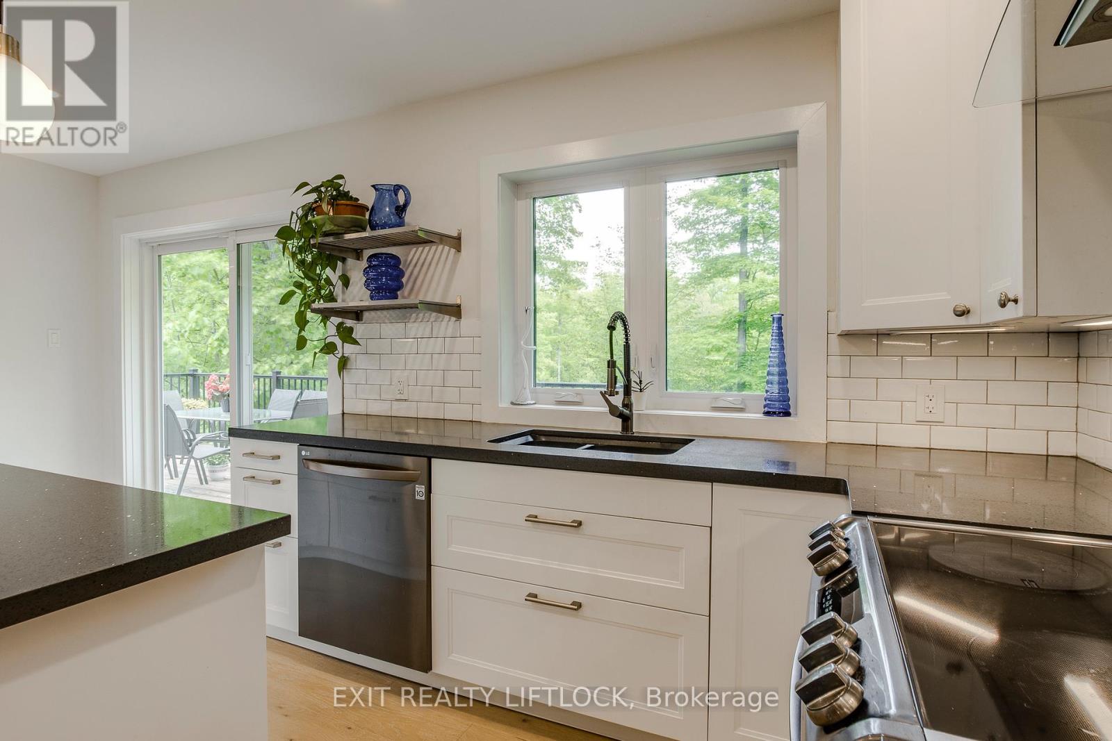 77 Polish Avenue, Penetanguishene, Ontario  L9M 1W8 - Photo 18 - S12189931
