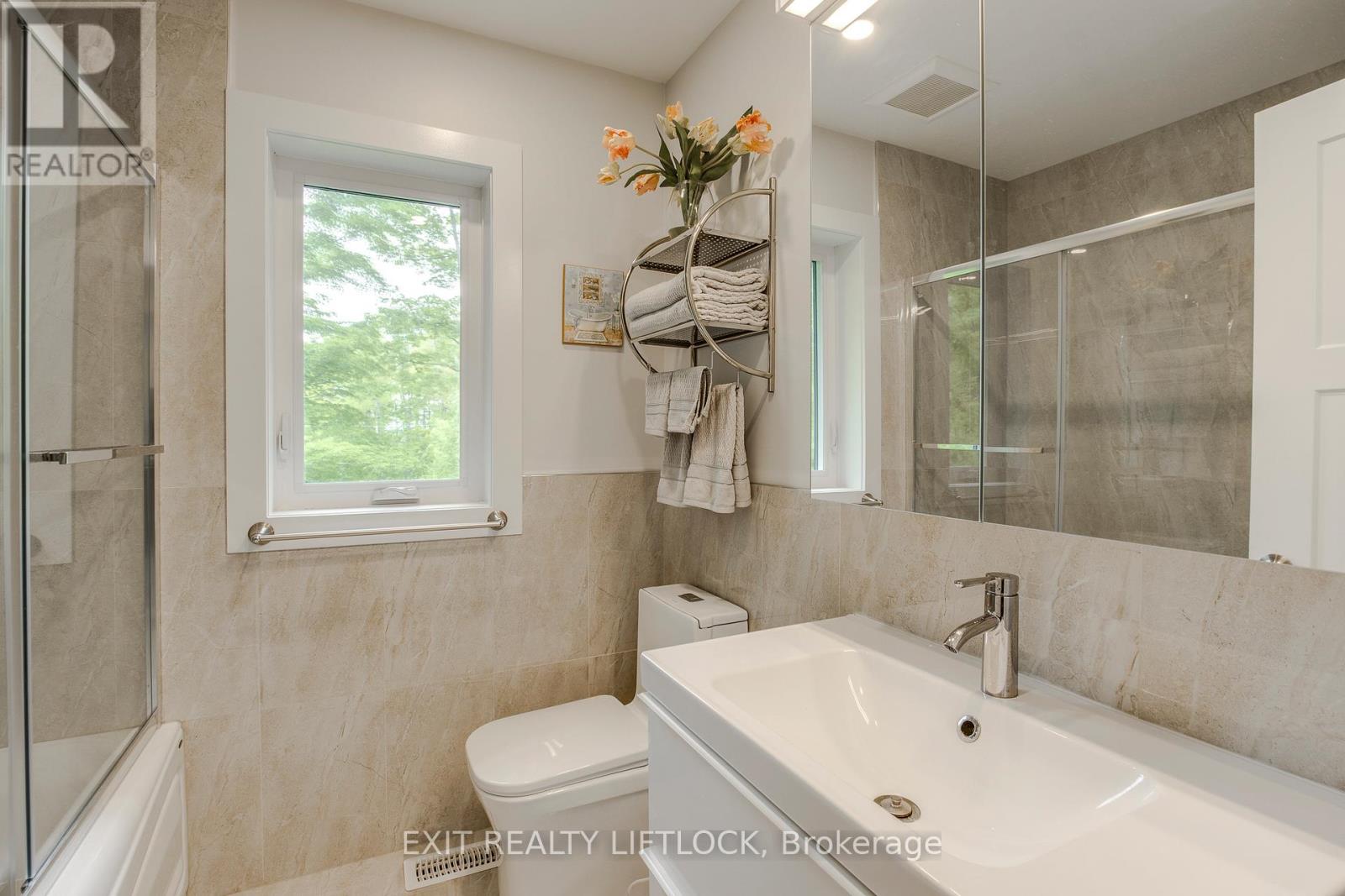 77 Polish Avenue, Penetanguishene, Ontario  L9M 1W8 - Photo 34 - S12189931