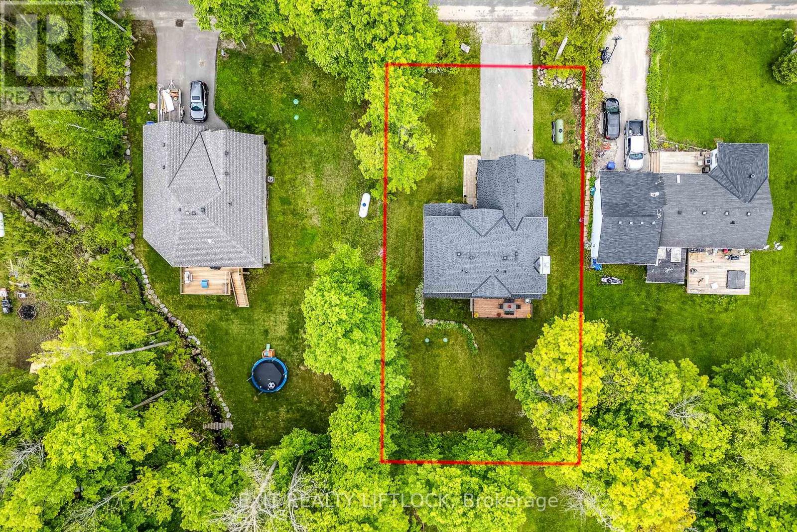 77 Polish Avenue, Penetanguishene, Ontario  L9M 1W8 - Photo 6 - S12189931