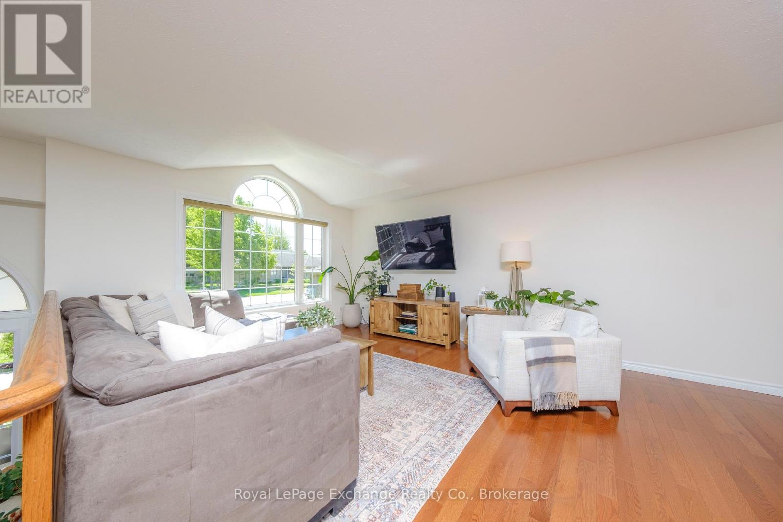 348 Stickel Street W, Saugeen Shores, Ontario  N0H 2C1 - Photo 18 - X12189914