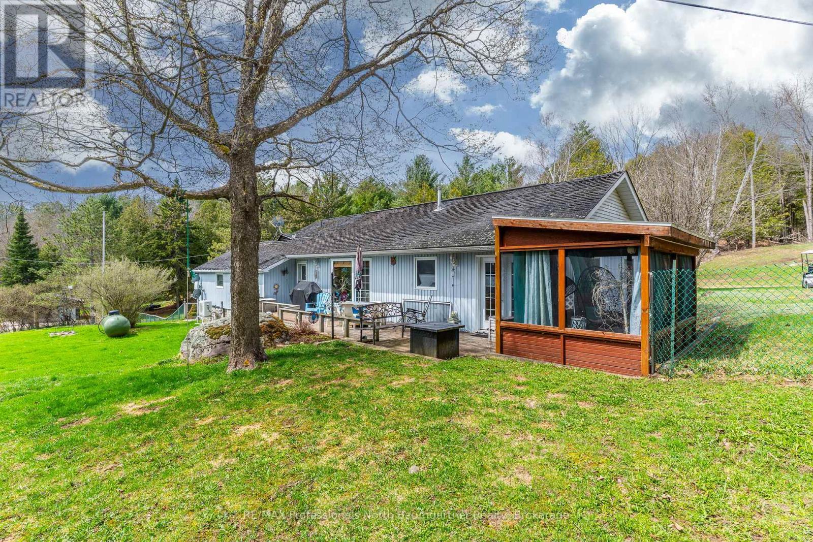 1093 REYNOLDS ROAD, Minden Hills, Ontario