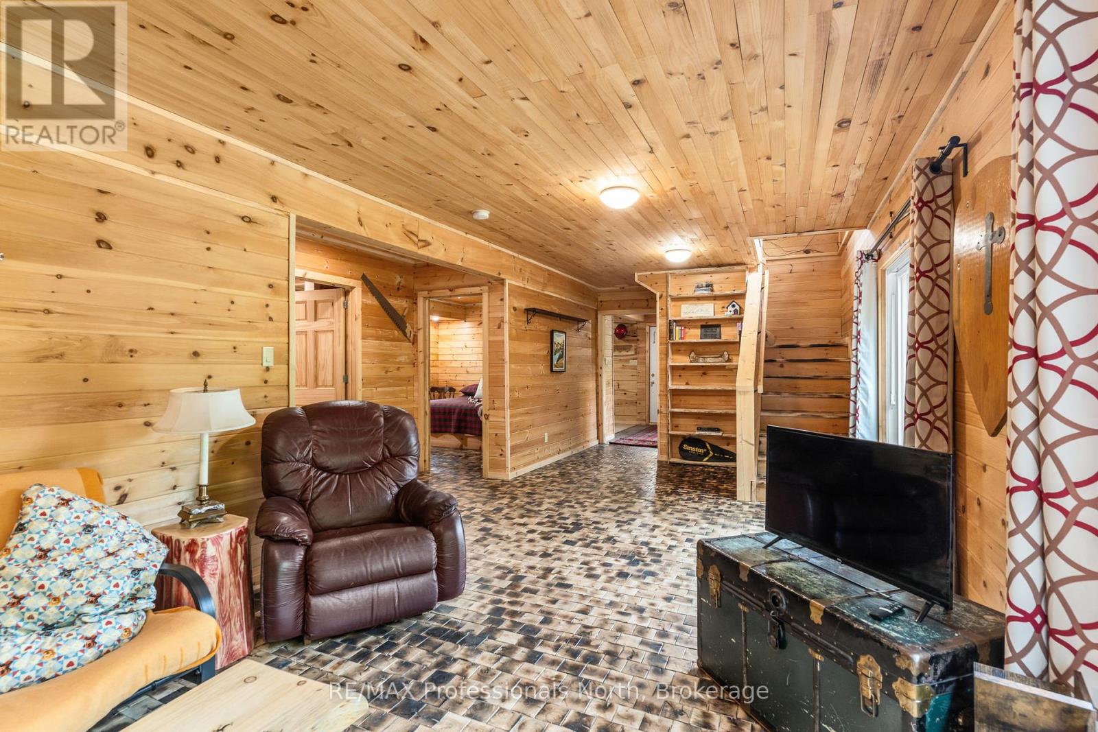 18240 Highway 118 Highway, Highlands East, Ontario  K0L 2Y0 - Photo 22 - X12190021