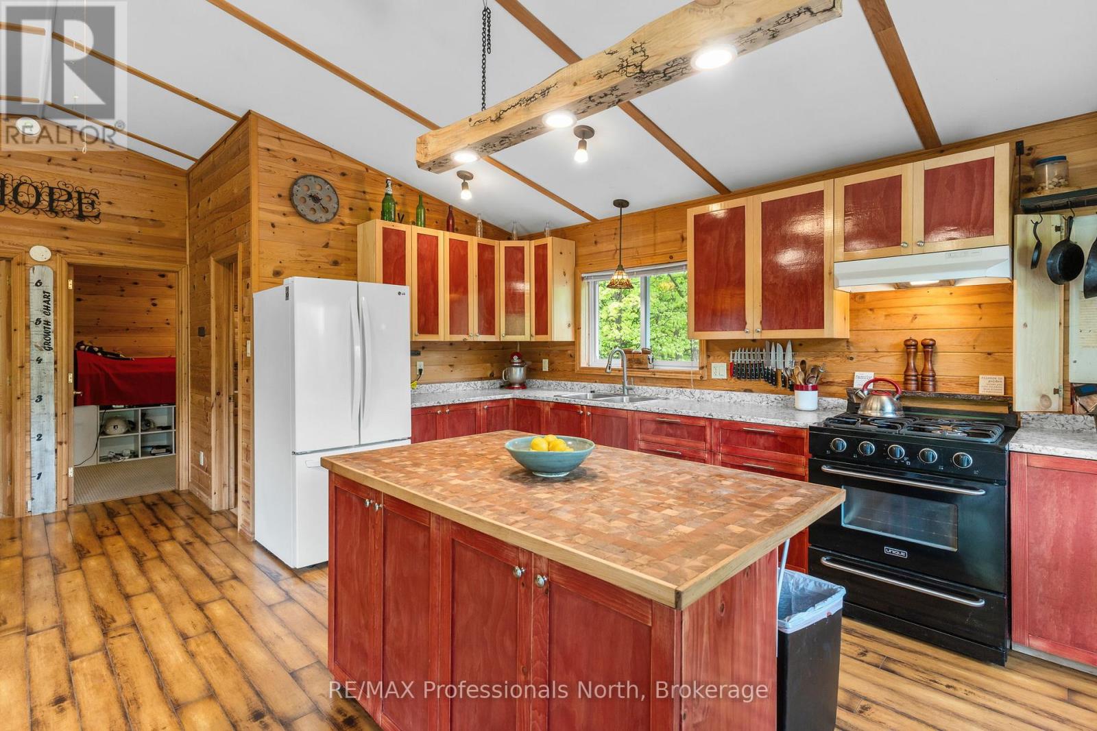 18240 Highway 118 Highway, Highlands East, Ontario  K0L 2Y0 - Photo 6 - X12190021