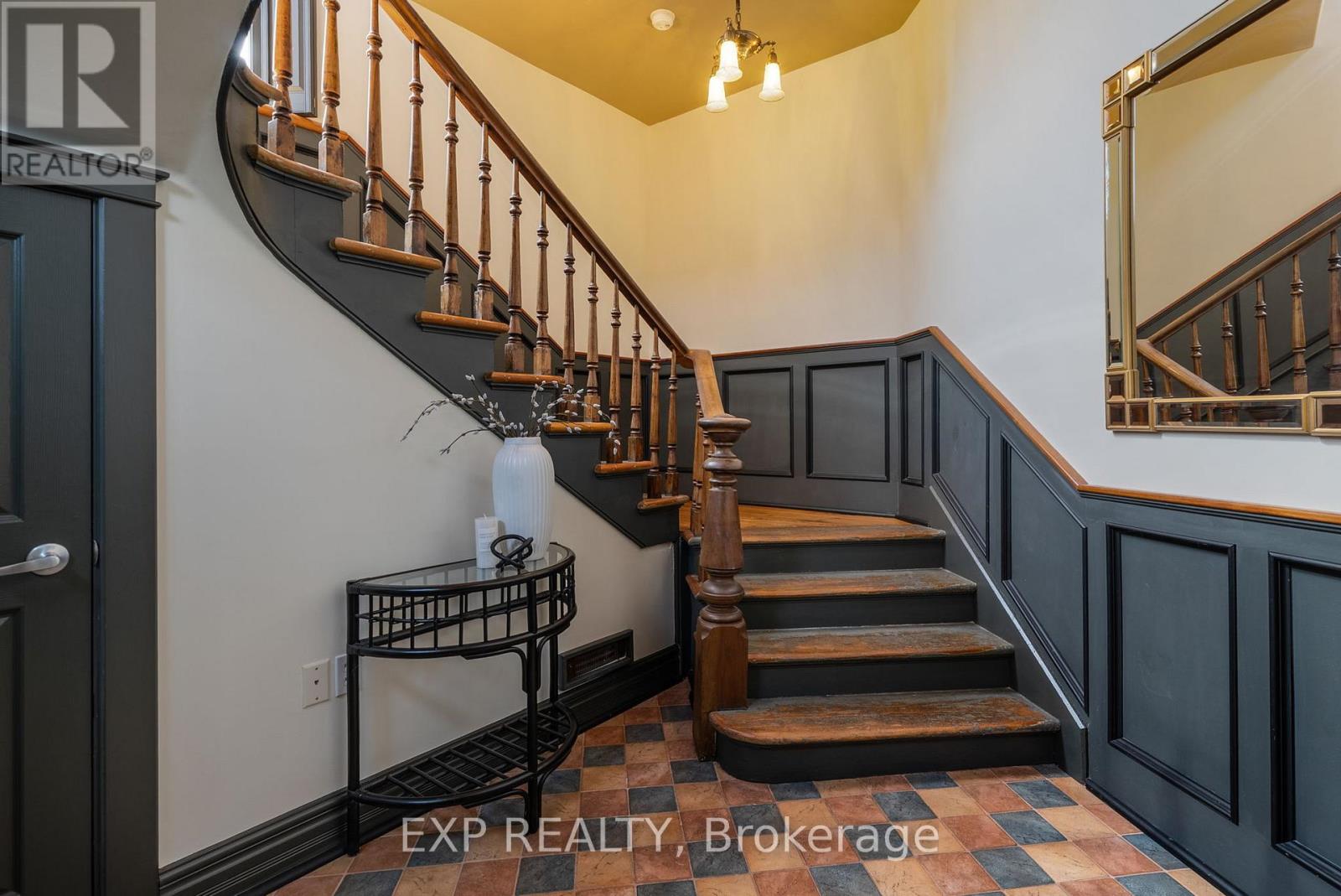 2 - 18 Chapel Street, Cobourg, Ontario  K9A 1H9 - Photo 16 - X12189878