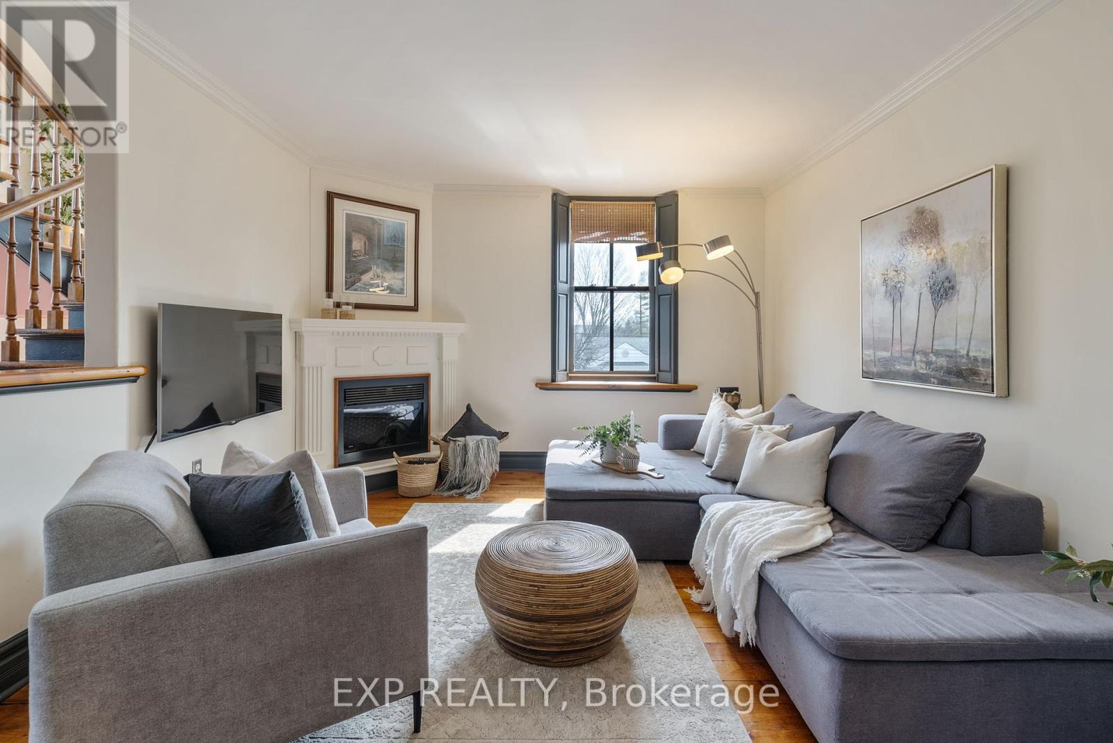 2 - 18 Chapel Street, Cobourg, Ontario  K9A 1H9 - Photo 2 - X12189878
