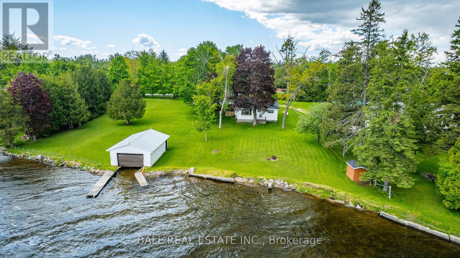 Property at 280 LAKESHORE DRIVE image 1