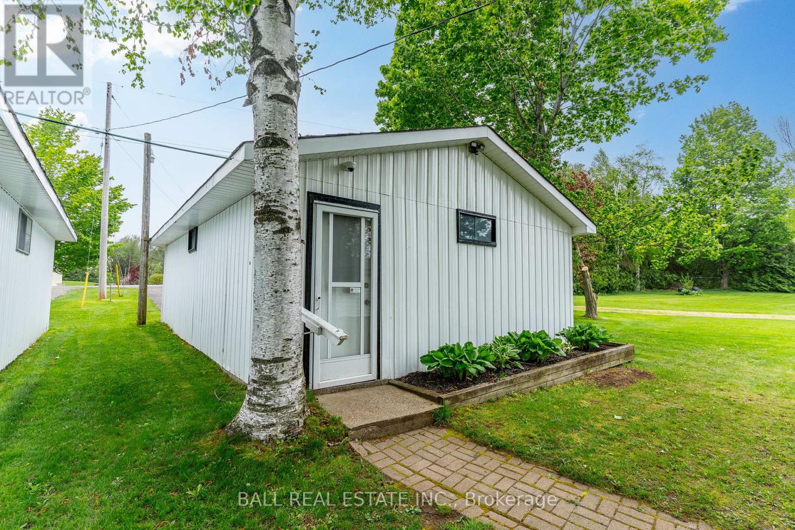 280 Lakeshore Drive, Kawartha Lakes, Ontario  K0M 1A0 - Photo 24 - X12189978