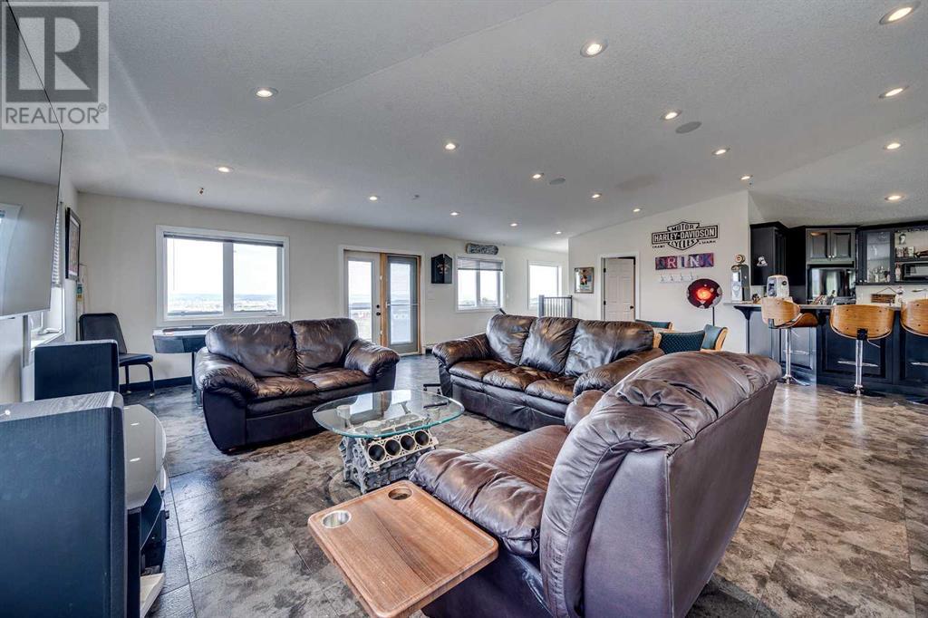 4300 Memorial Trail, Sylvan Lake, Alberta  T4S 0R1 - Photo 40 - A2225268