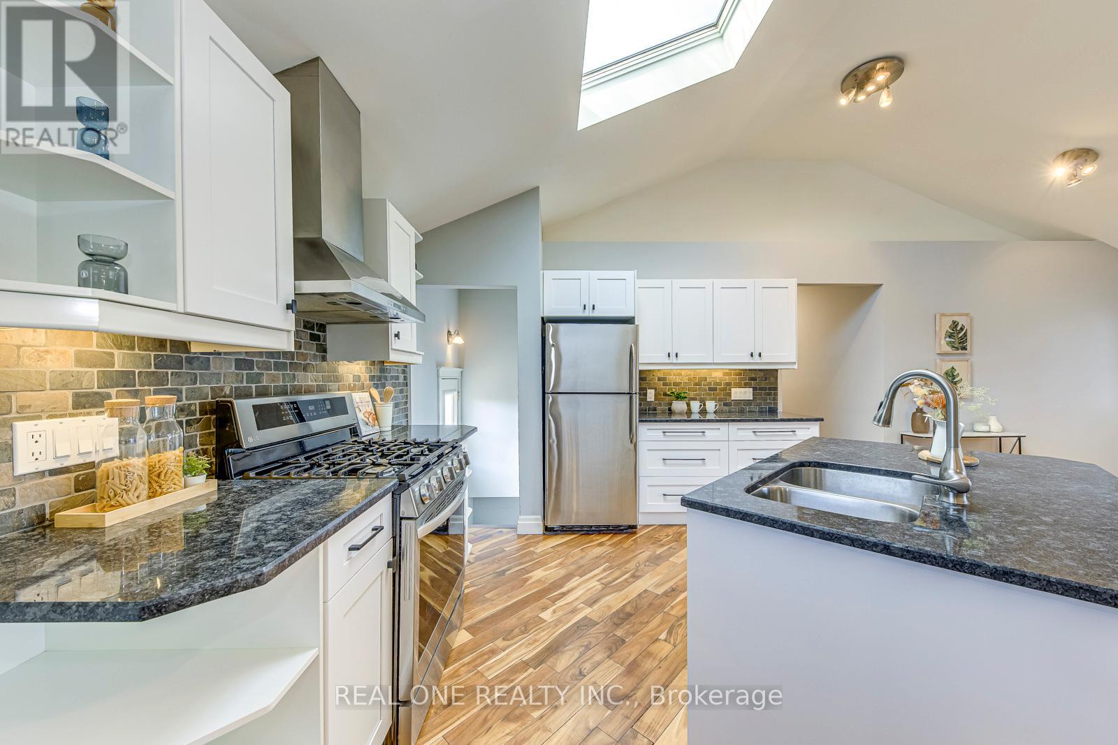 5452 Croydon Road, Burlington (Appleby), Ontario  L7L 3J4 - Photo 16 - W12189839