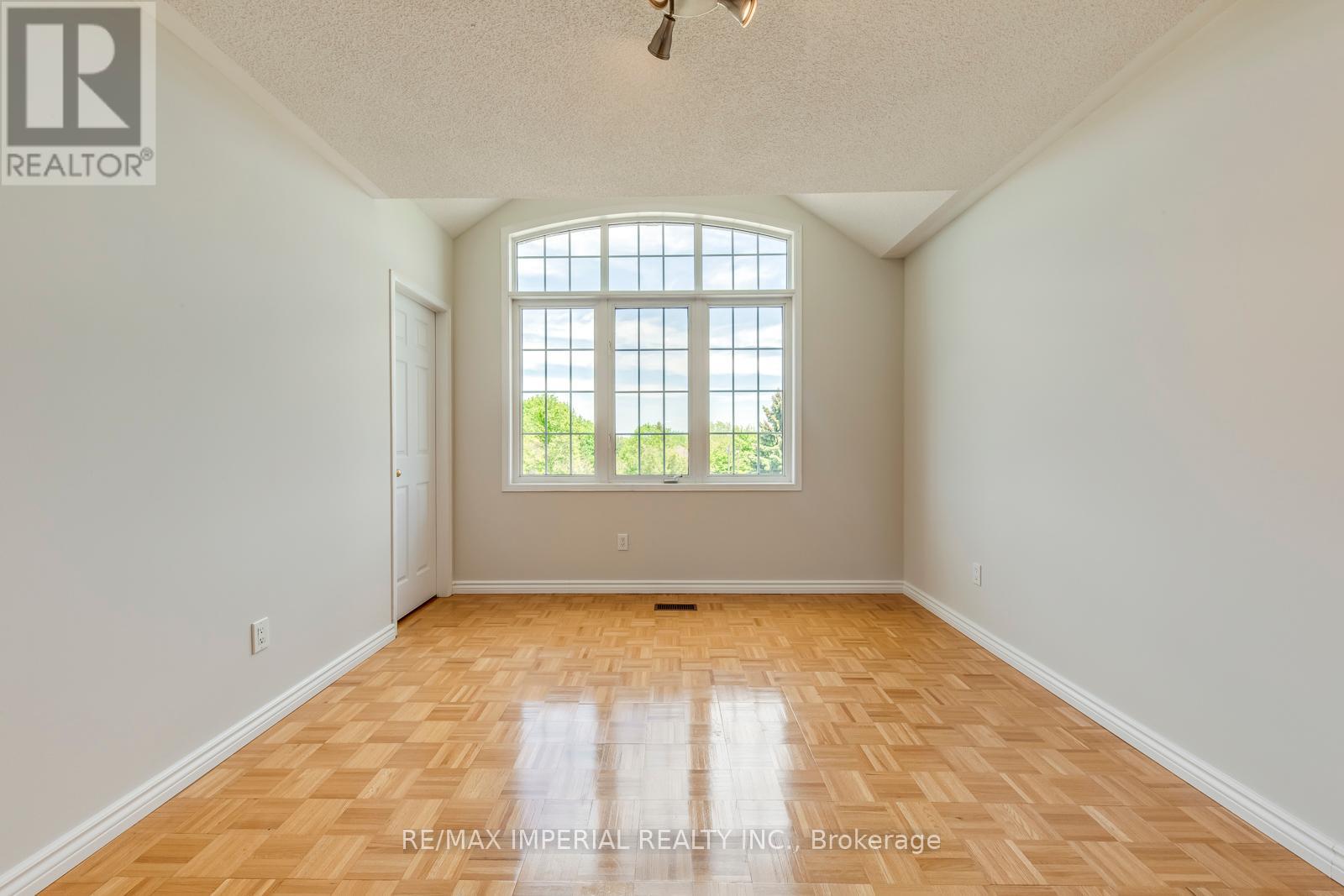4916 Huron Heights Drive, Mississauga, Ontario  L4Z 4H8 - Photo 26 - W12189846