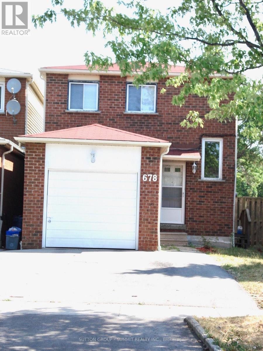 678 Galloway Crescent, Mississauga, Ontario  L5C 3W1 - Photo 1 - W12189856