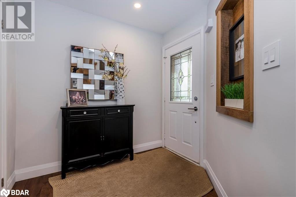 75 Widdifield Avenue, Newmarket, Ontario  L3X 1Z5 - Photo 3 - 40734823