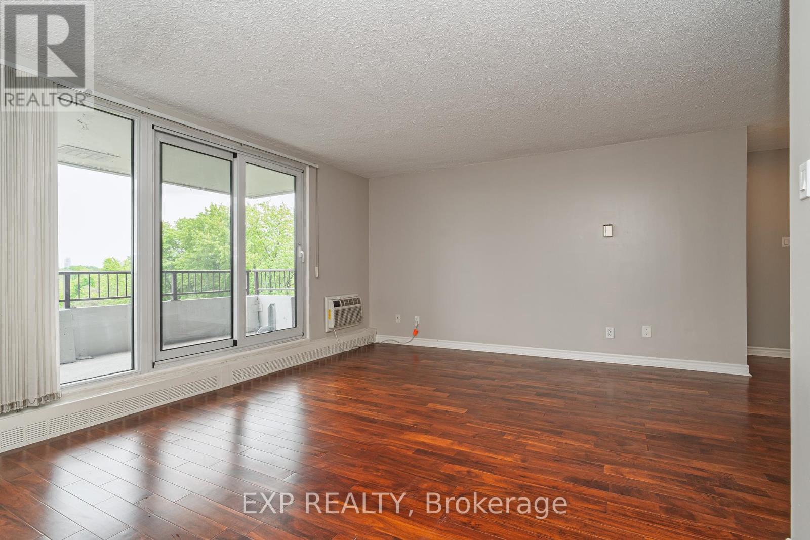 809 - 1785 Frobisher Lane, Ottawa, Ontario  K1G 3T7 - Photo 4 - X12189964