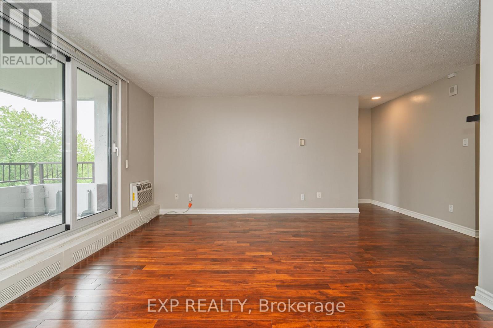 809 - 1785 Frobisher Lane, Ottawa, Ontario  K1G 3T7 - Photo 5 - X12189964