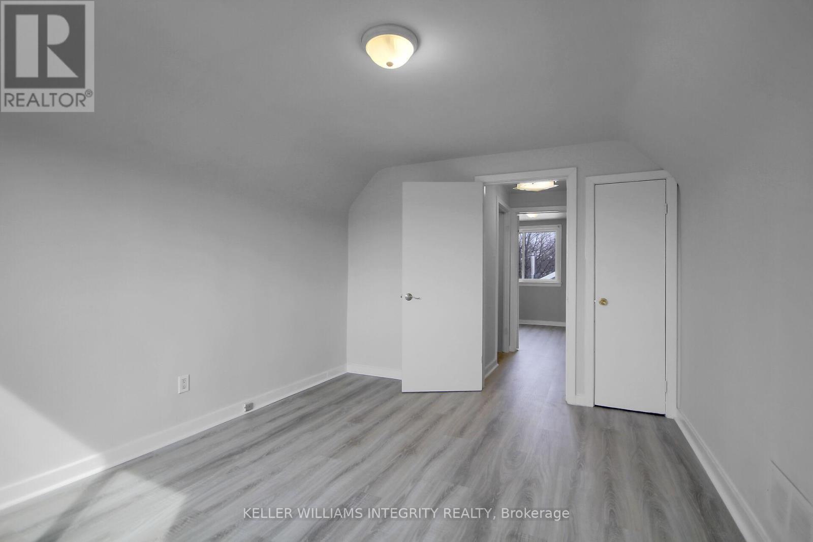 1214 Foxbar Avenue, Ottawa, Ontario  K1V 6V5 - Photo 27 - X12189976