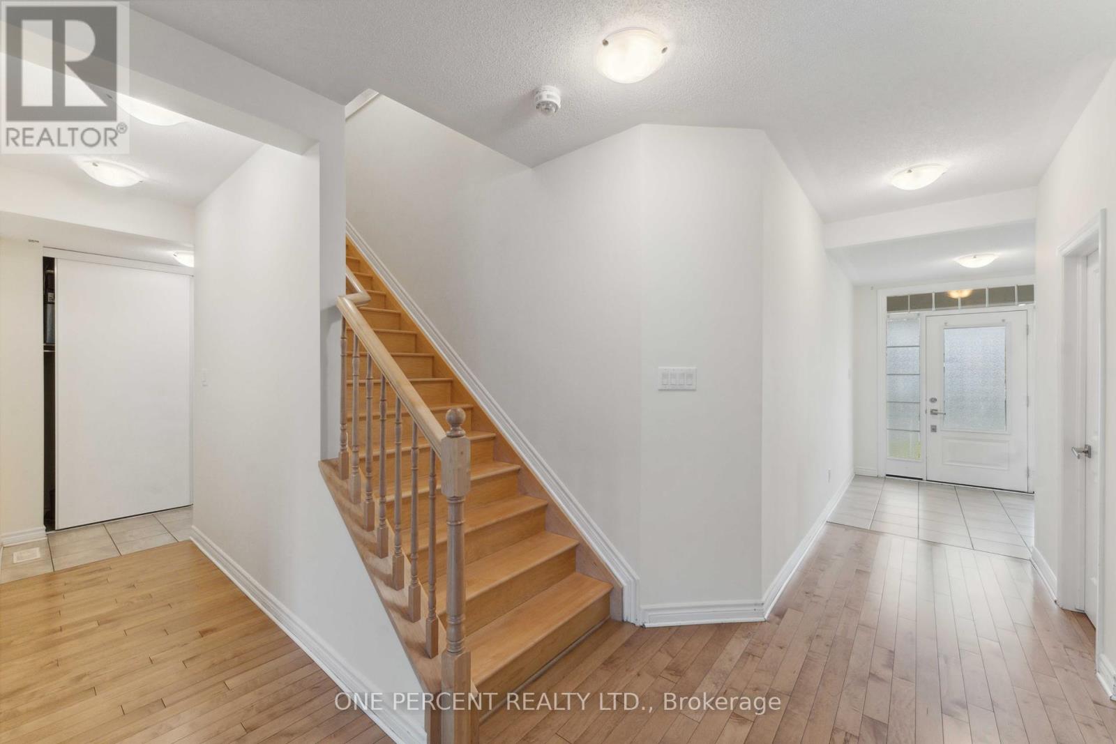 552 Genevriers Street, Ottawa, Ontario  K4A 3W4 - Photo 4 - X12189993