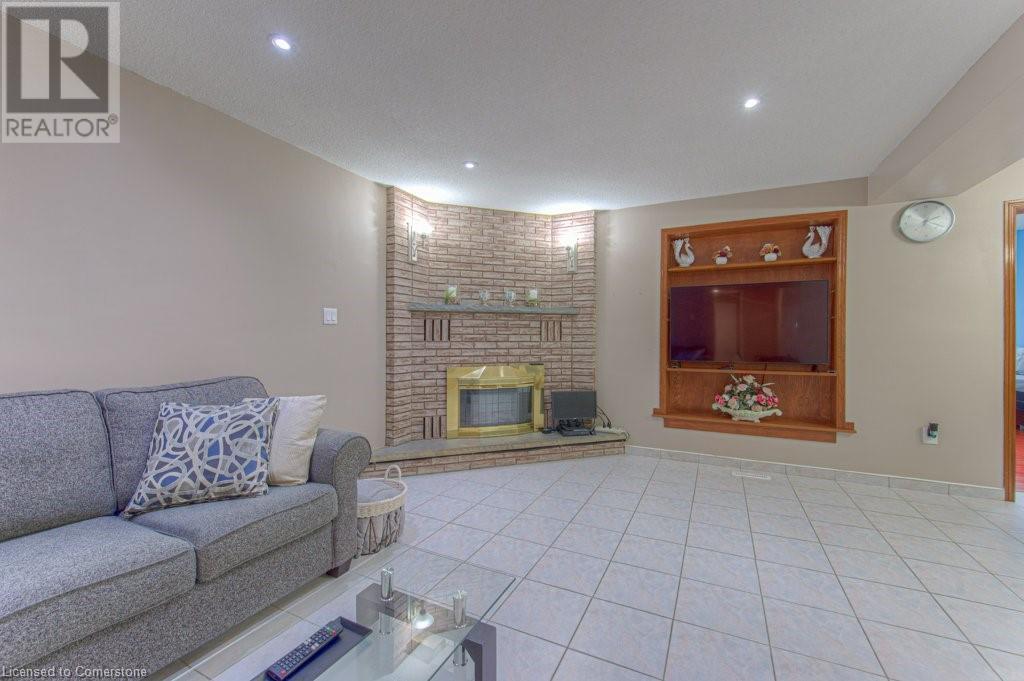 33 Juniper Drive, Hamilton, Ontario  L8E 4C7 - Photo 18 - 40736144
