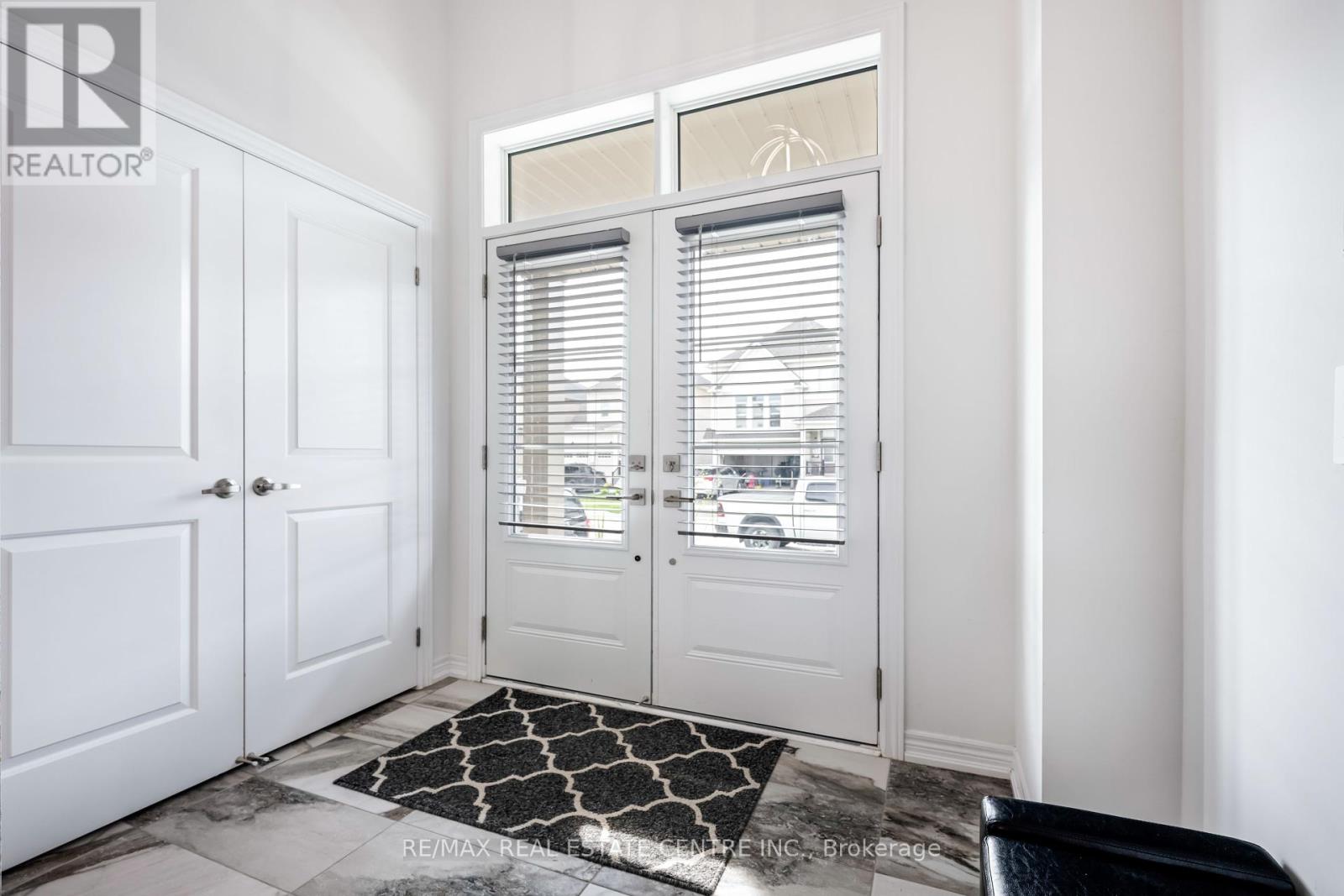 Property at 58 HARPIN WAY W image 3