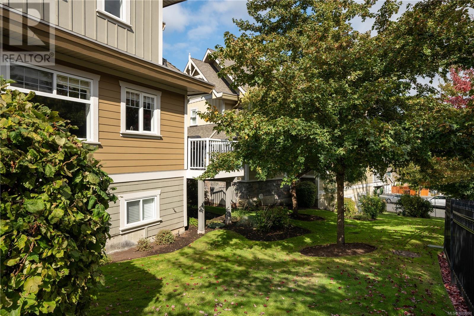 Property at 103 2060 Troon Crt image 3